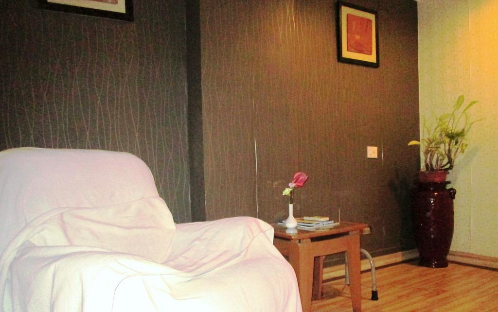 Indismart Hotel Kolkata Exterior photo