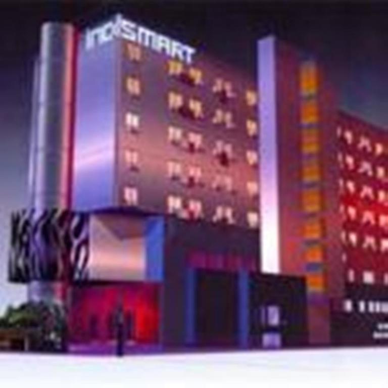 Indismart Hotel Kolkata Exterior photo