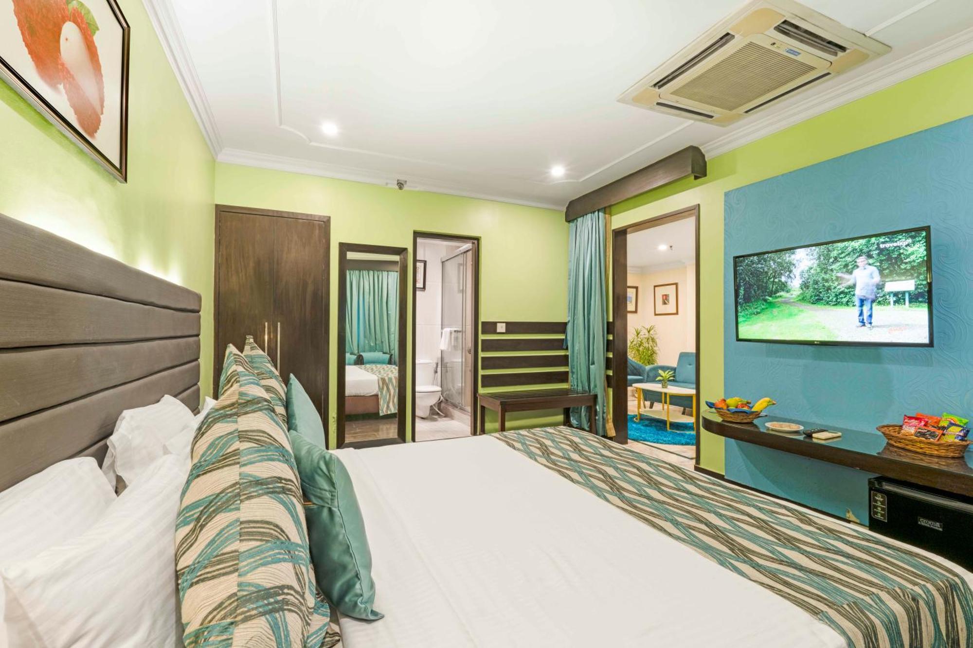 Indismart Hotel Kolkata Exterior photo